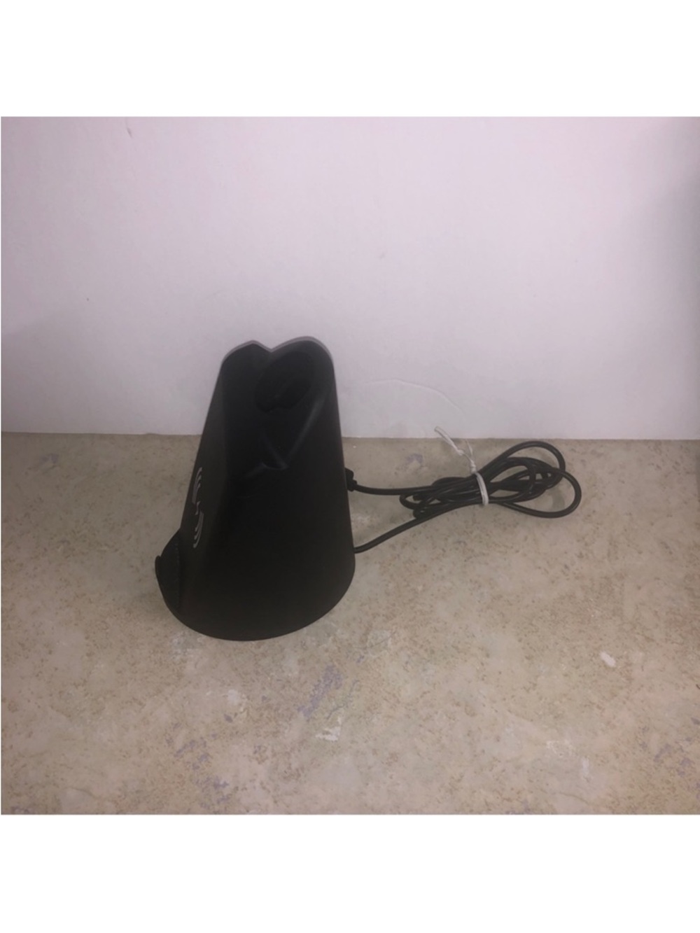 2 in 1 Dual Coil Wireless Charging Station for iPhone and Apple Watch - Picture 2 of 5